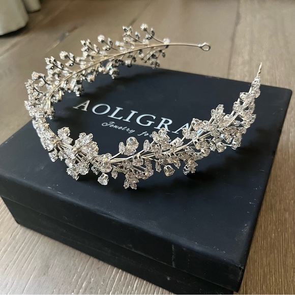 NWOT CZ Bridal Headband Comb Tiara Silver Wedding Hair Accessory Prom Pageant - Picture 4 of 10